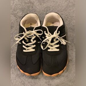 Grand Attack Barefoot White and Black Sneakers